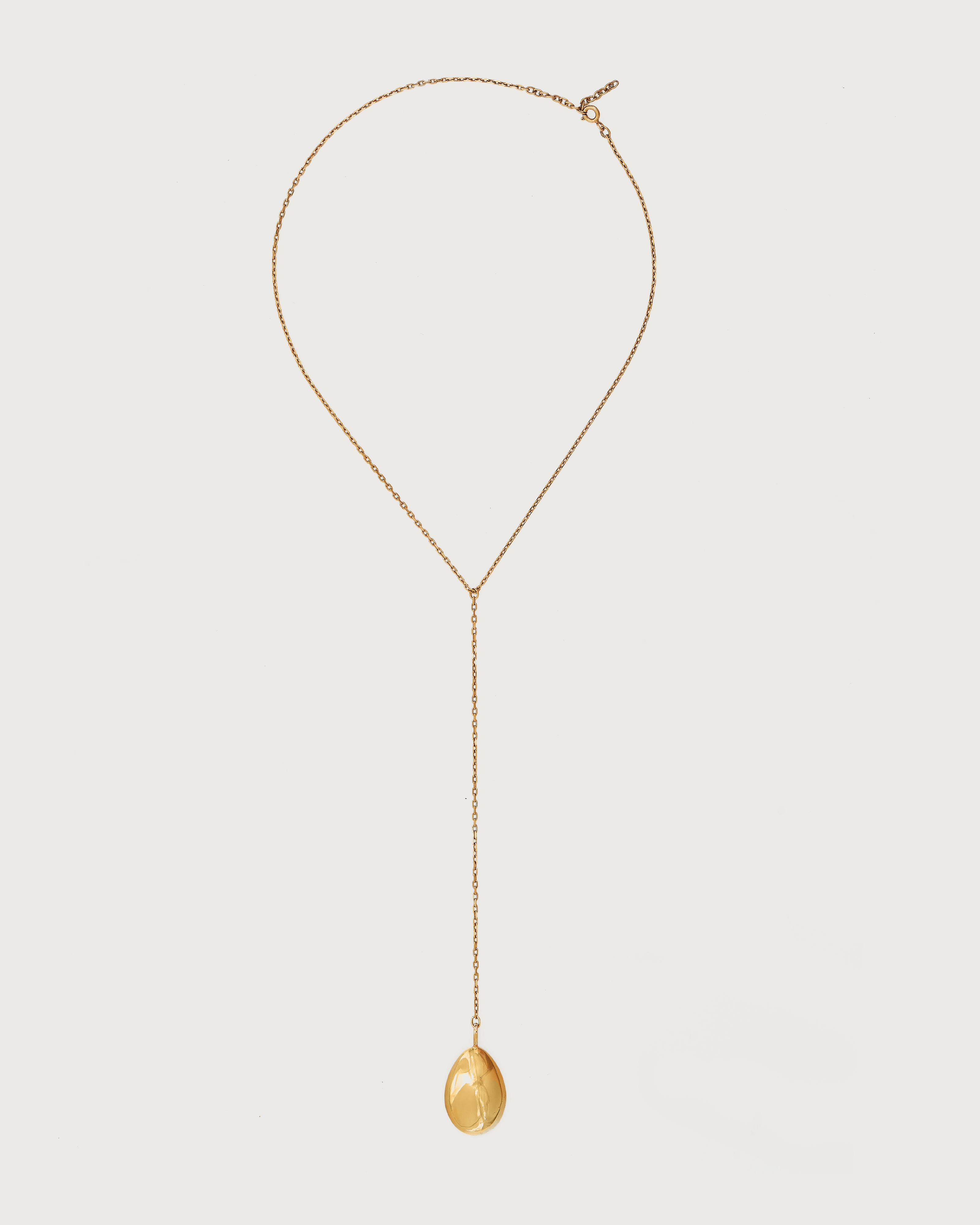 SMALL EGG WITH CHAIN